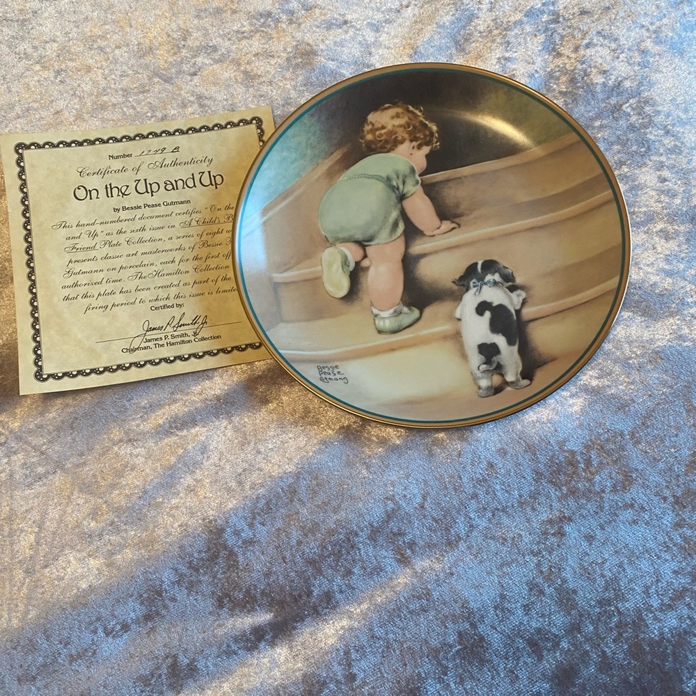 Collectable plate